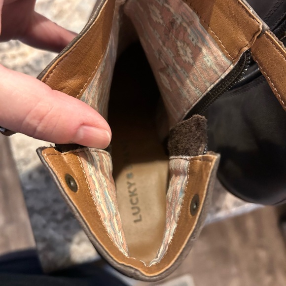 Ladies Lucky Brand Ankle Boots Chocolate Brown - Picture 7 of 8